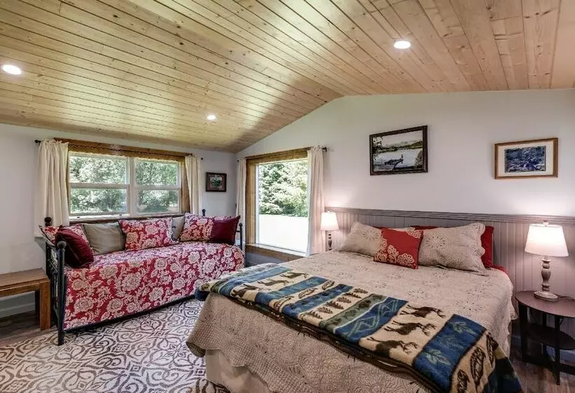 71mf  Rustic   Pets Ok   Sleeps 4