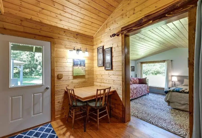 71mf  Rustic   Pets Ok   Sleeps 4