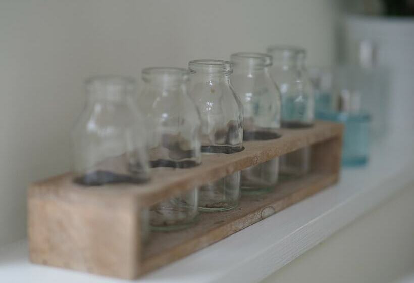 Charming Cottage In The Heart Of Sherborne