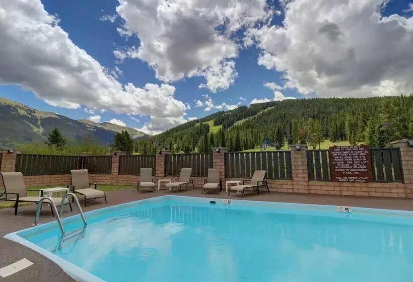 Heated Pool Ski In Walk Out Perfect Hotel Room   Cv210a By Redawning