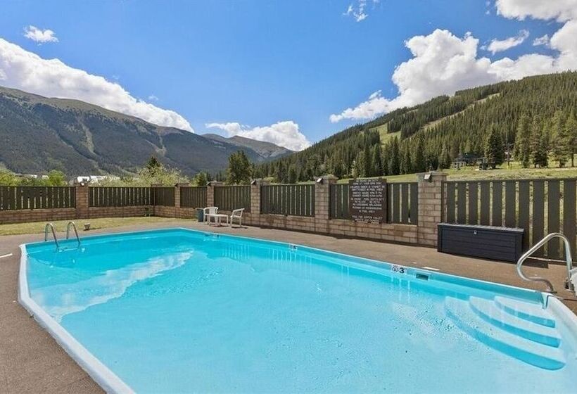 Heated Pool Ski In Walk Out Perfect Hotel Room Cv210a By Redawning