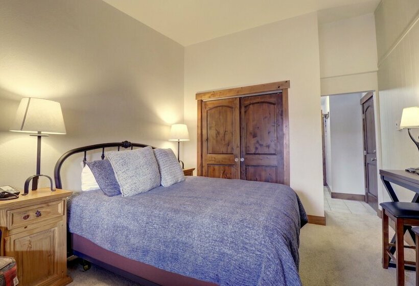 Heated Pool Ski In Walk Out Perfect Hotel Room Cv210a By Redawning