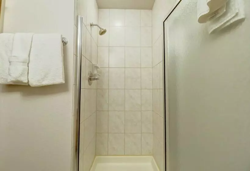 Heated Pool Ski In Walk Out Perfect Hotel Room   Cv210a By Redawning