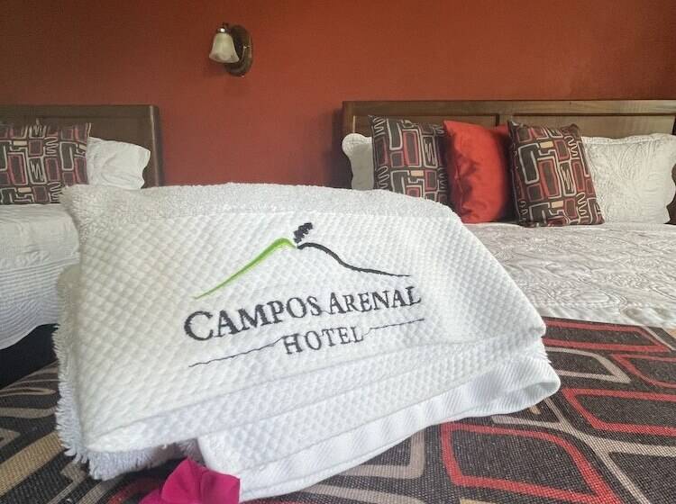 هتل Campos Arenal