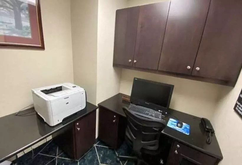 Hotelli Comfort Inn Darien  North Brunswick