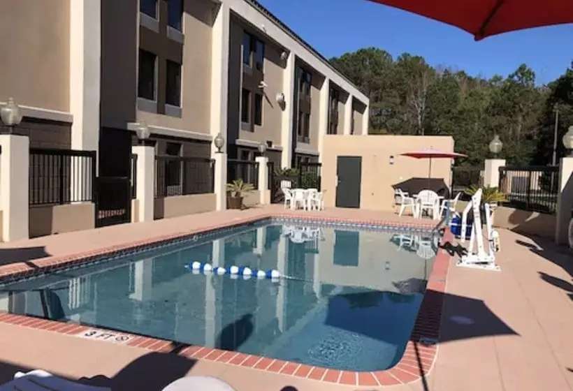 Hotelli Comfort Inn Darien  North Brunswick