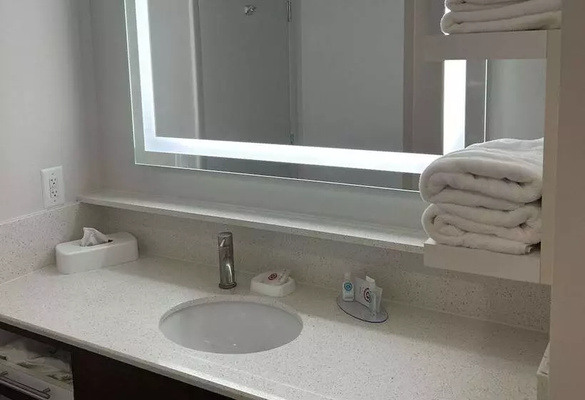 Hotelli Comfort Inn Darien  North Brunswick