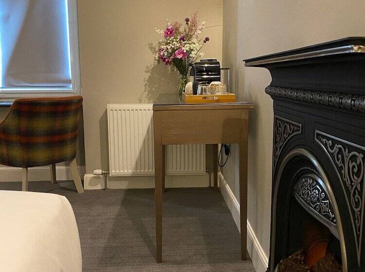 בית מלון כפרי House Of Juniper The Manse