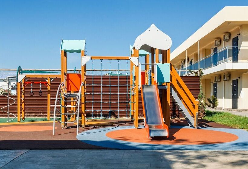 בית מלון כפרי Morea Family Resort&spa All Inclusive