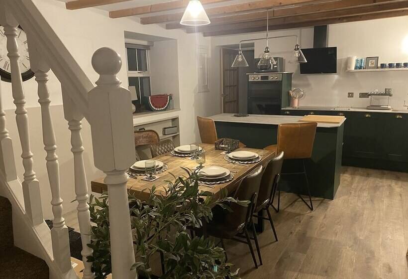 No 4 Old Post Office Row, Isle Of Skye