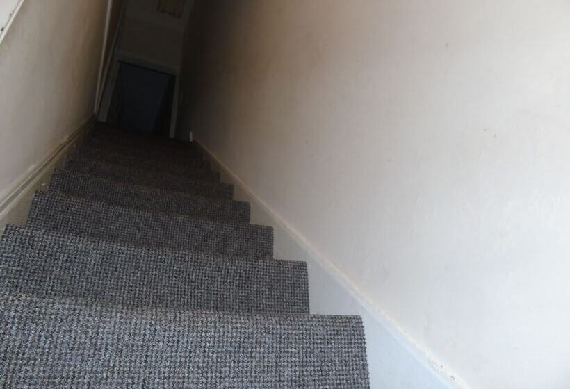 レジデンス Lovely 2 Bed House In Bolton Greater Manchester