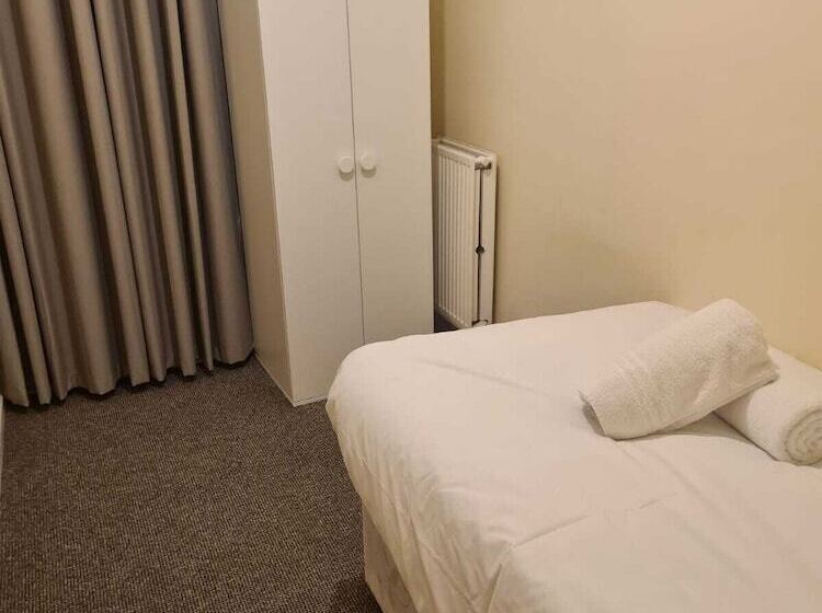 レジデンス Lovely 2 Bed House In Bolton Greater Manchester