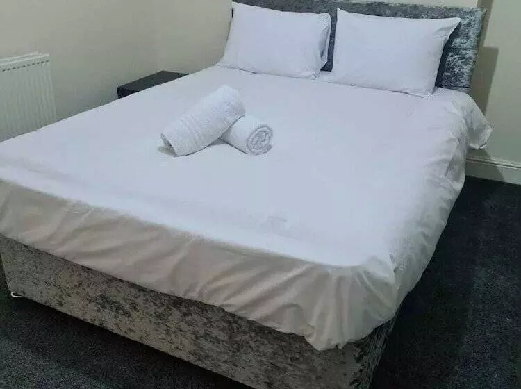 レジデンス Lovely 2 Bed House In Bolton Greater Manchester