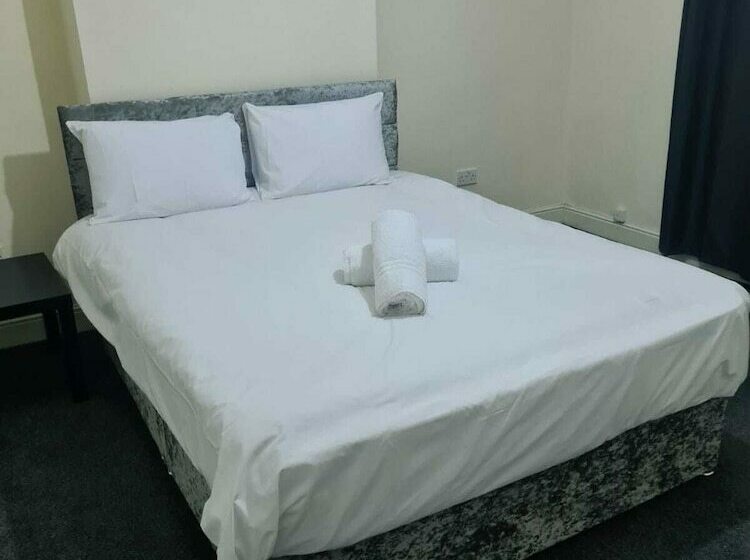 レジデンス Lovely 2 Bed House In Bolton Greater Manchester