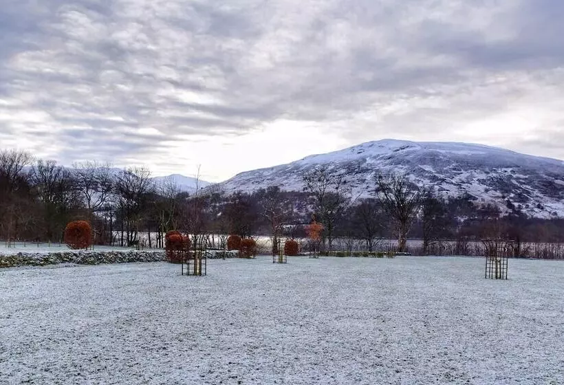 Dalveich Cottage W/hot Tub & Stunning Views