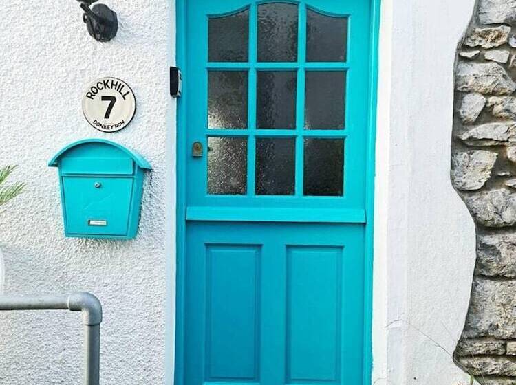 Fishermans Cottage With Stunning Sea Views