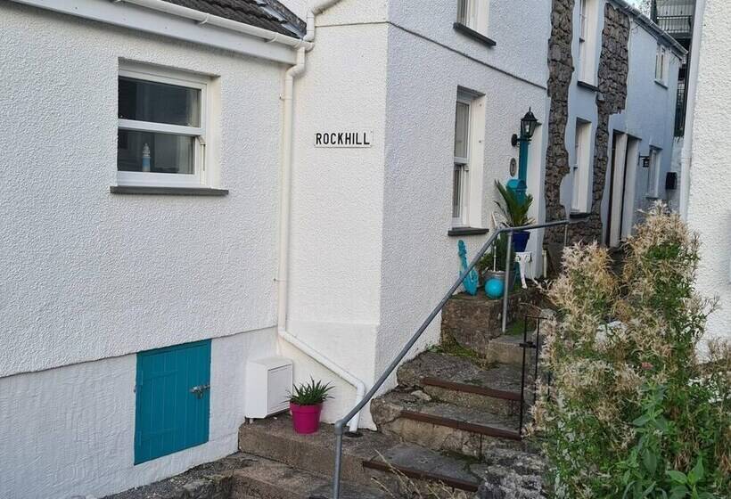 Fishermans Cottage With Stunning Sea Views