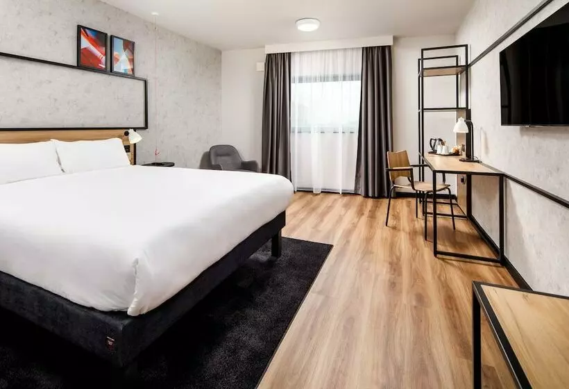 ホテル Ibis London Heathrow Terminal 5
