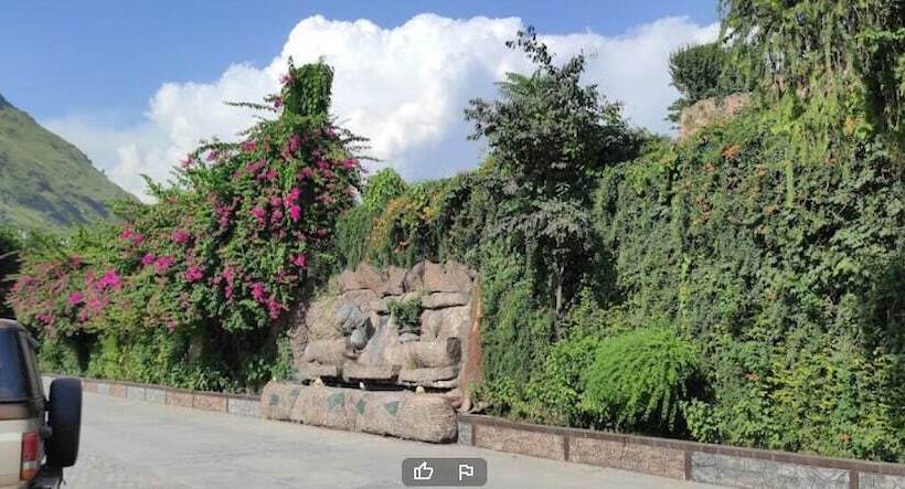 هتل Neelum View