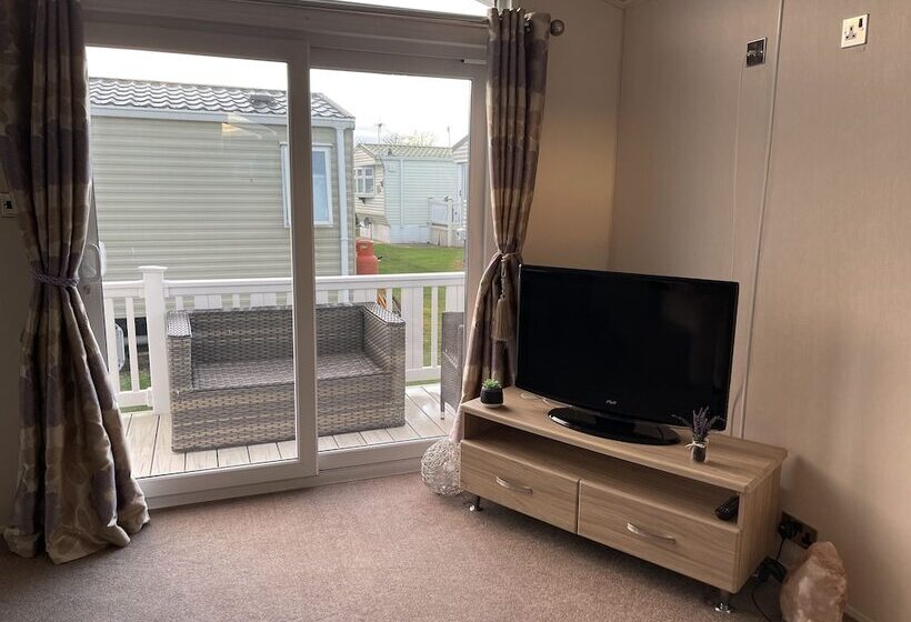 فندق Romney Lodge