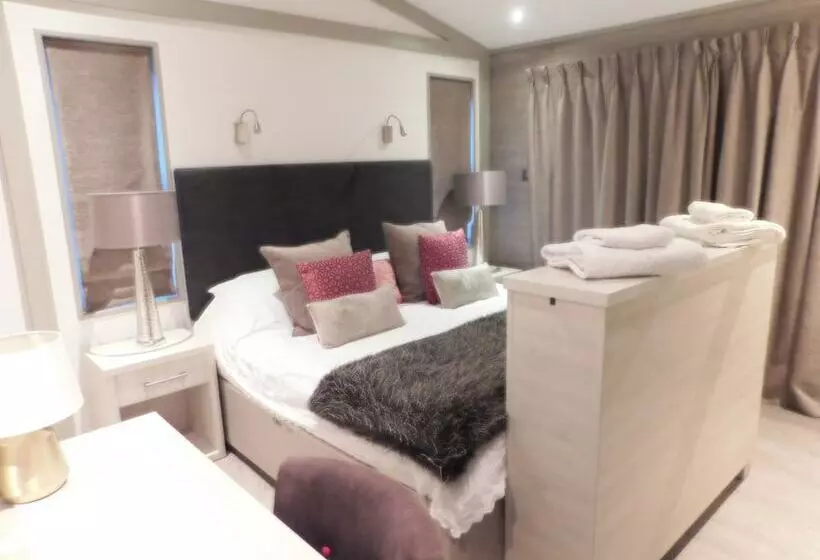 Inviting 3bed Lodge In Norfolk