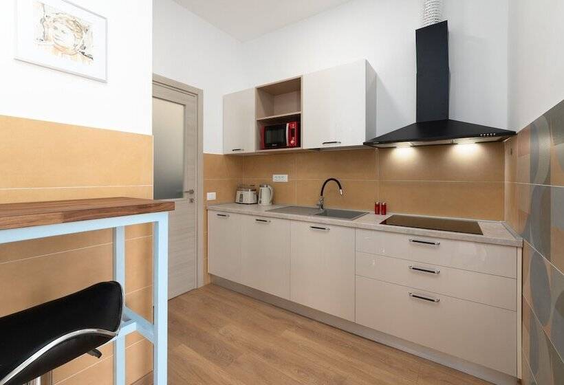 פנסיון Polesana Rooms