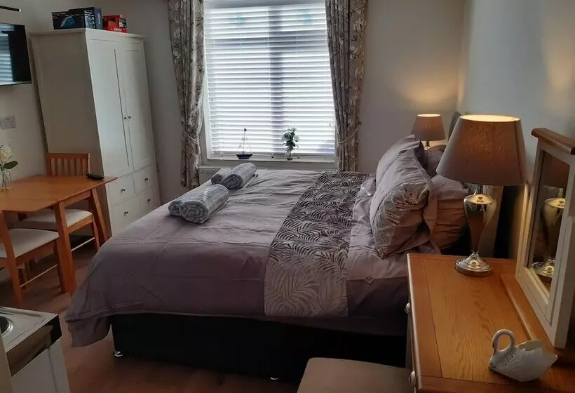 Residenssi Oakdene.....perfect For Couple Or Singles