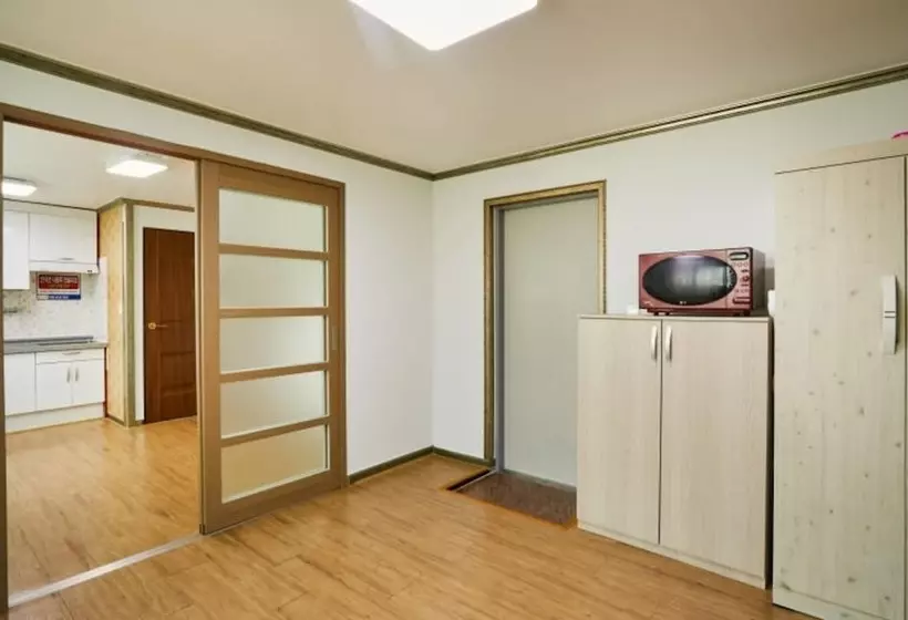 Daecheon Sinhwa Pension