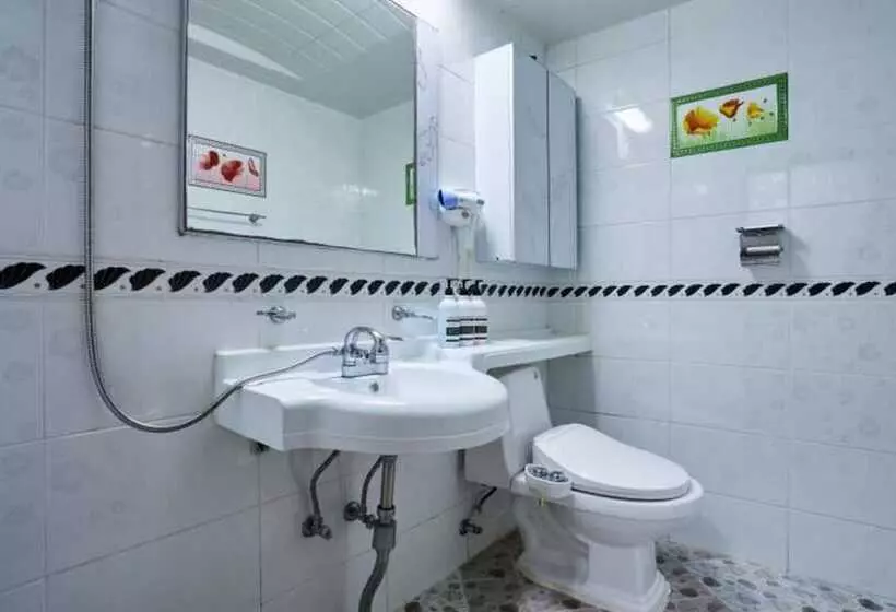 Daecheon Sinhwa Pension