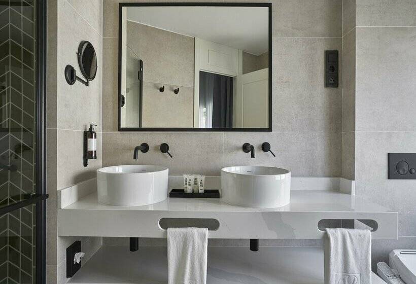 هتل Vincci Larios Diez