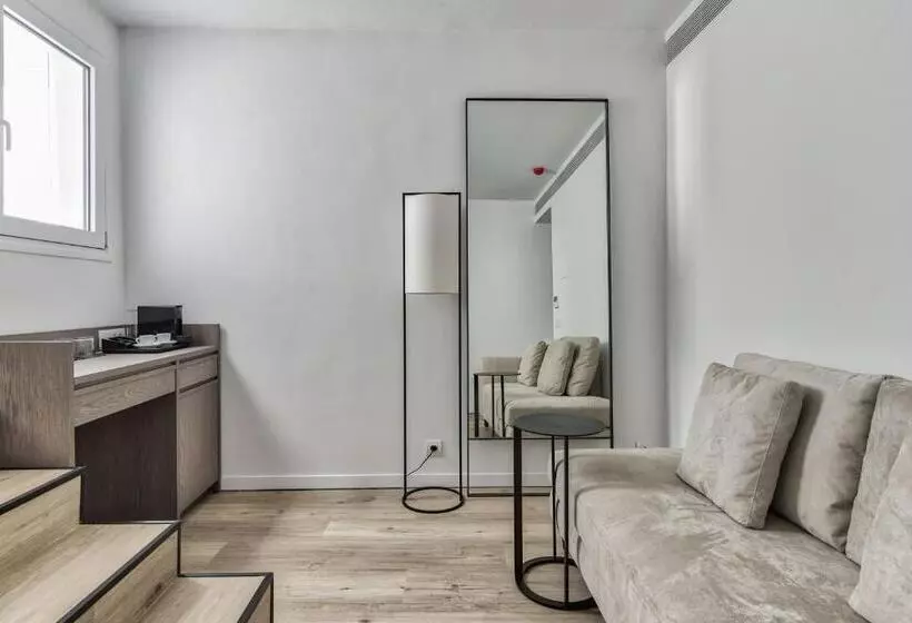 هتل Bitzaro Boutique