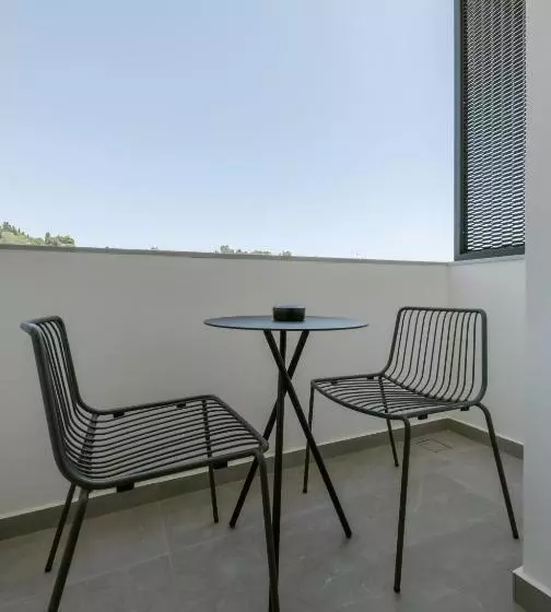 هتل Bitzaro Boutique
