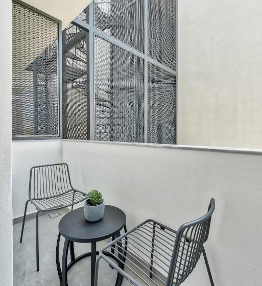 هتل Bitzaro Boutique