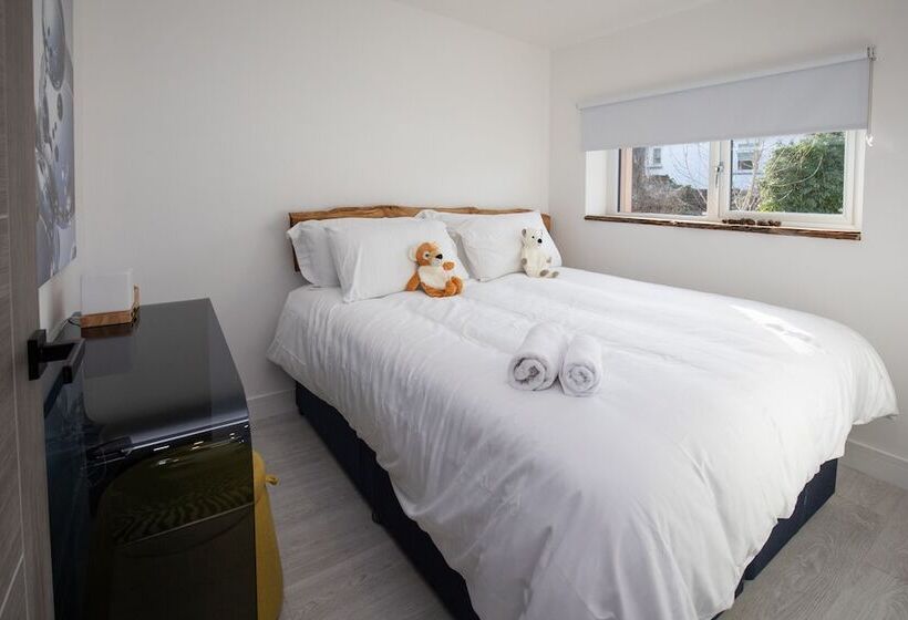 James  Place At Castle Cottage