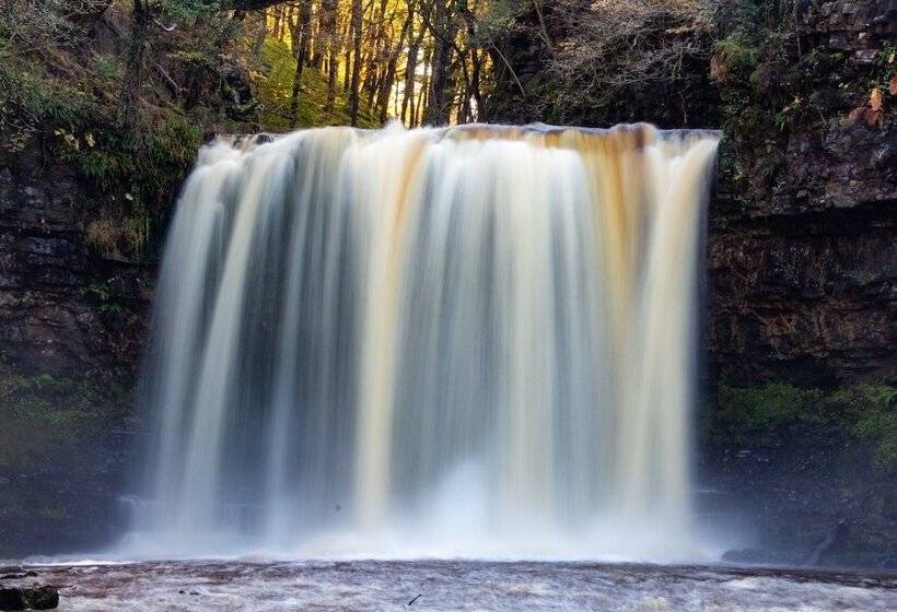 James  Place At Castle Cottage