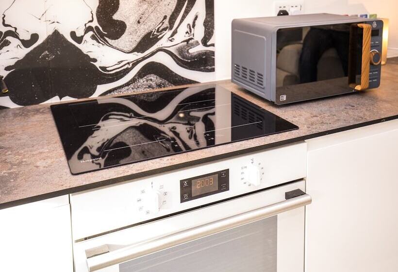 James  Place At Castle Cottage