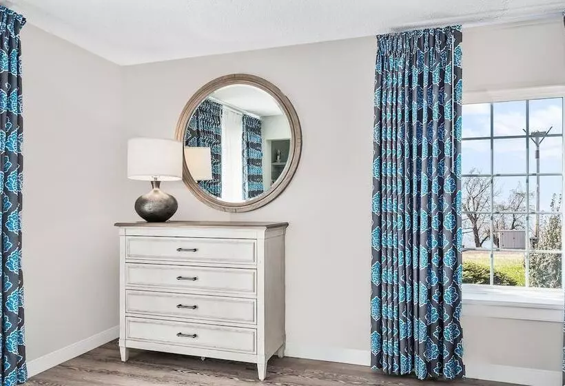 استراحتگاه First Floor Standard Suite Bay View