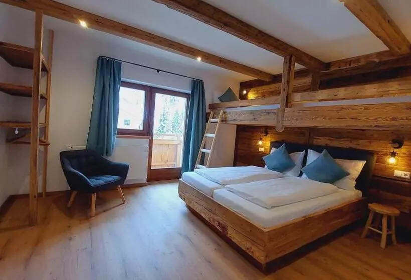 Bed and Breakfast Alpenchalet Almrose