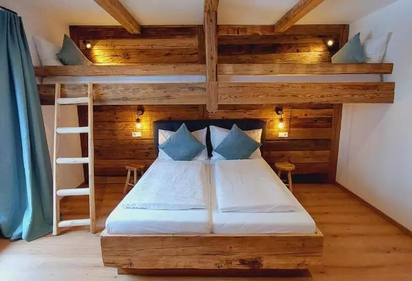 Bed and Breakfast Alpenchalet Almrose