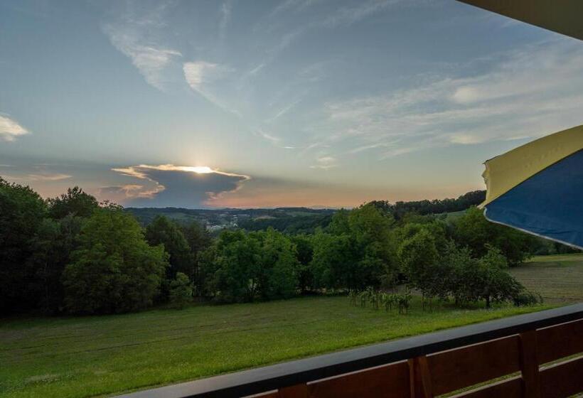 ベッドアンドブレックファースト Garni Oasis Loipersdorf