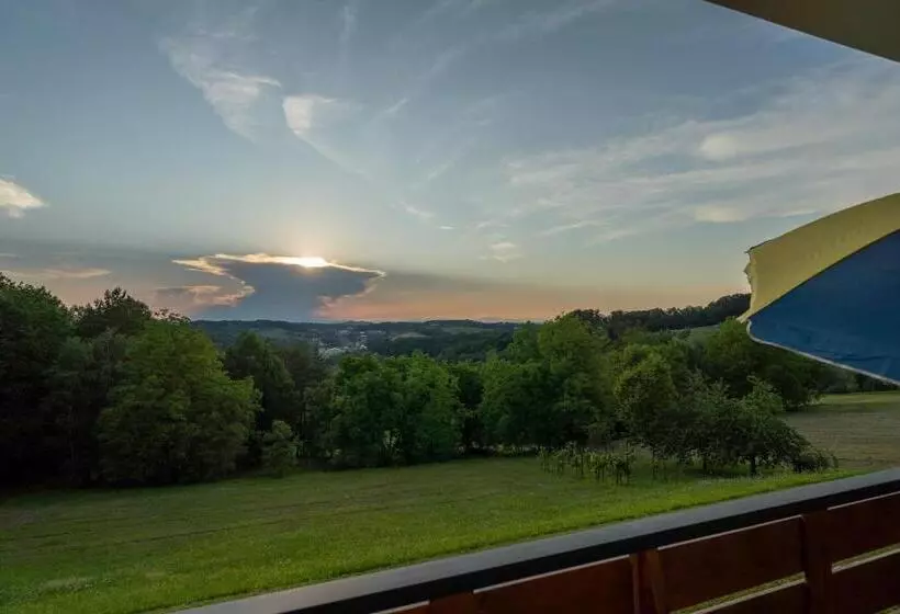 Bed and Breakfast Garni Oasis Loipersdorf