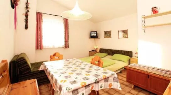 Alpenwelt Pension Und Camping