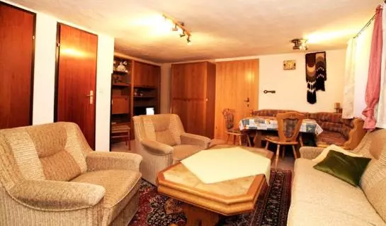 Alpenwelt Pension Und Camping