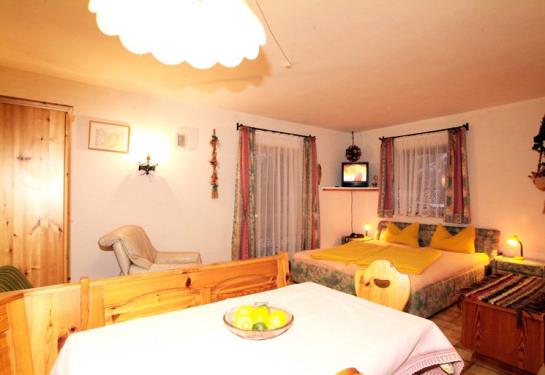 Alpenwelt Pension Und Camping