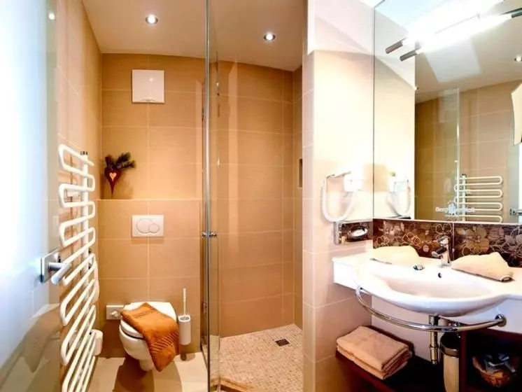 ホテル Bergkristall