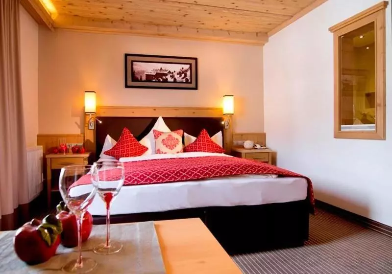 ホテル Bergkristall