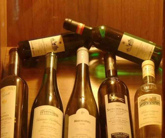 Отель Biedermeier Hof