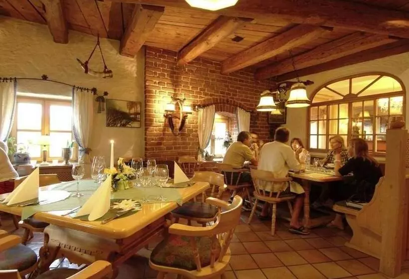 Отель Biedermeier Hof