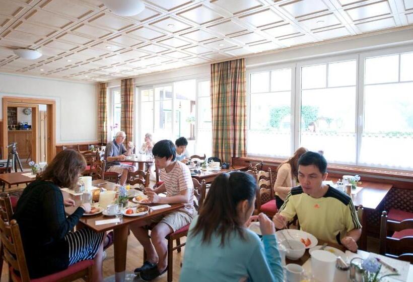 ホテル Gasthof Pension Grüner Anger