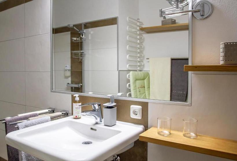 فندق Gästehaus In Da Wiesn